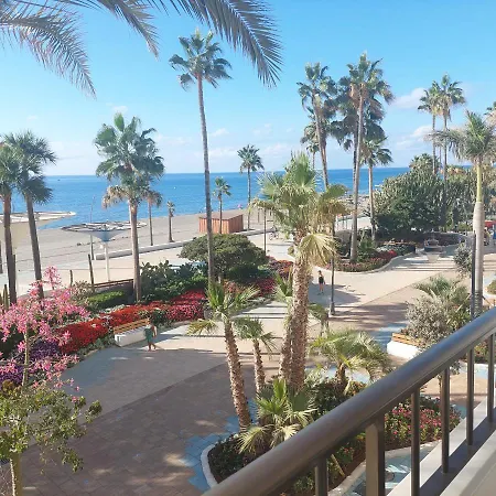 Apartmán Frente A La Playa Piso 3 *